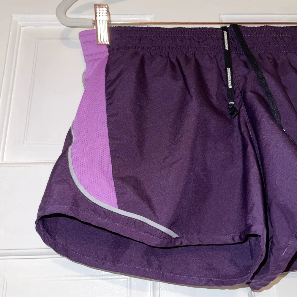 Nike dri-fit gym exercise running purple short shorts size XS